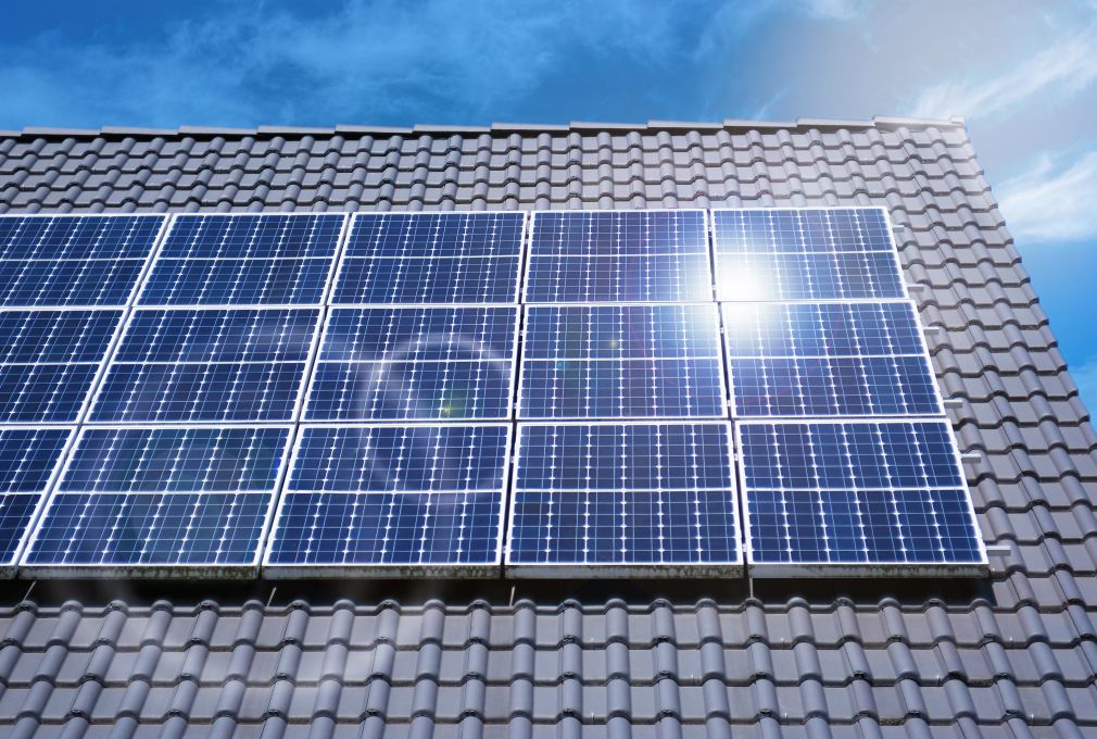 Pannelli fotovoltaici in casa: ecco i fattori da considerare per installarli